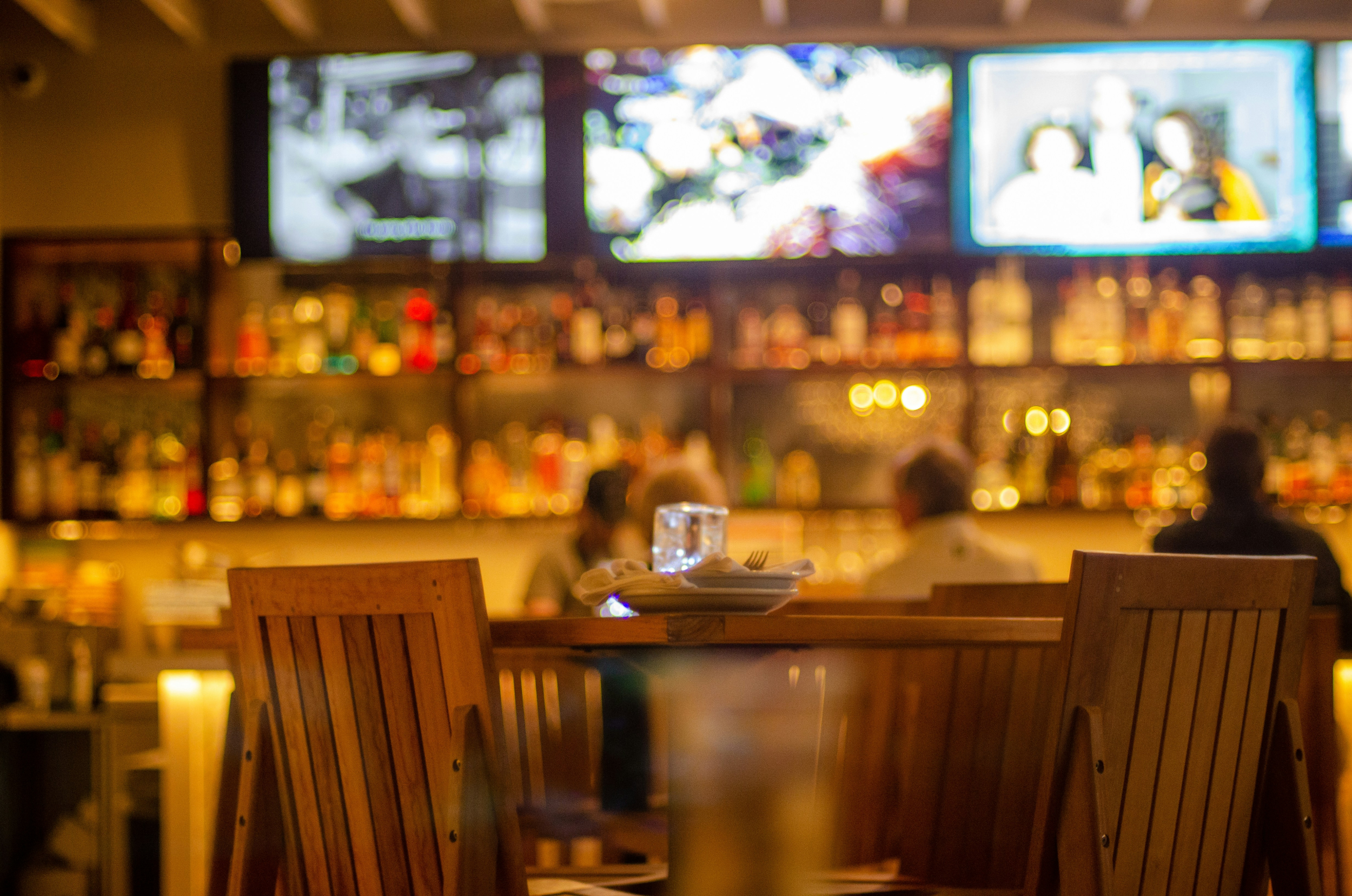 High Costs and Declining Customers are Forcing Many Canadian Restaurants to Fight for Survival