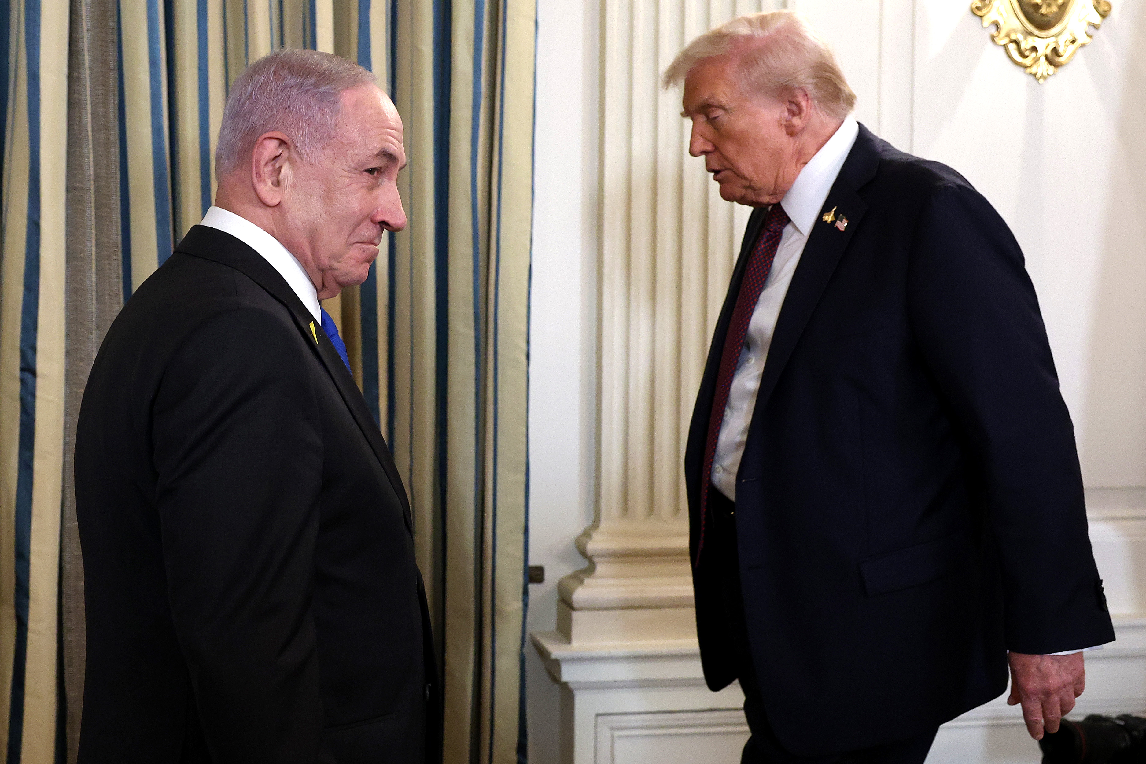 https://d.ibtimes.com/en/full/4650682/israels-benjamin-netanyahu-meets-trump-white-house.jpg