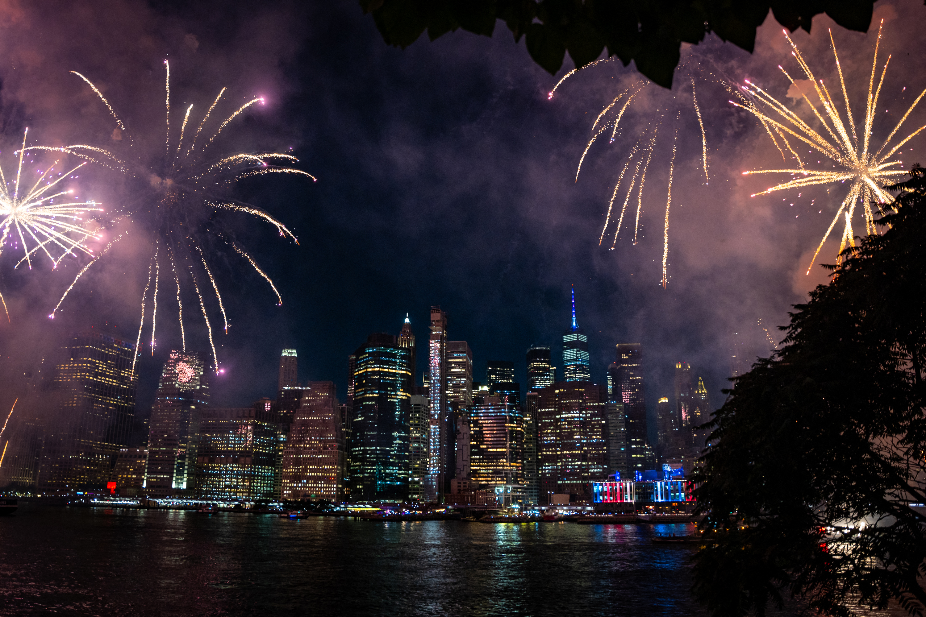 https://d.ibtimes.com/en/full/4650943/us-celebration-tradition-independence-fireworks.jpg