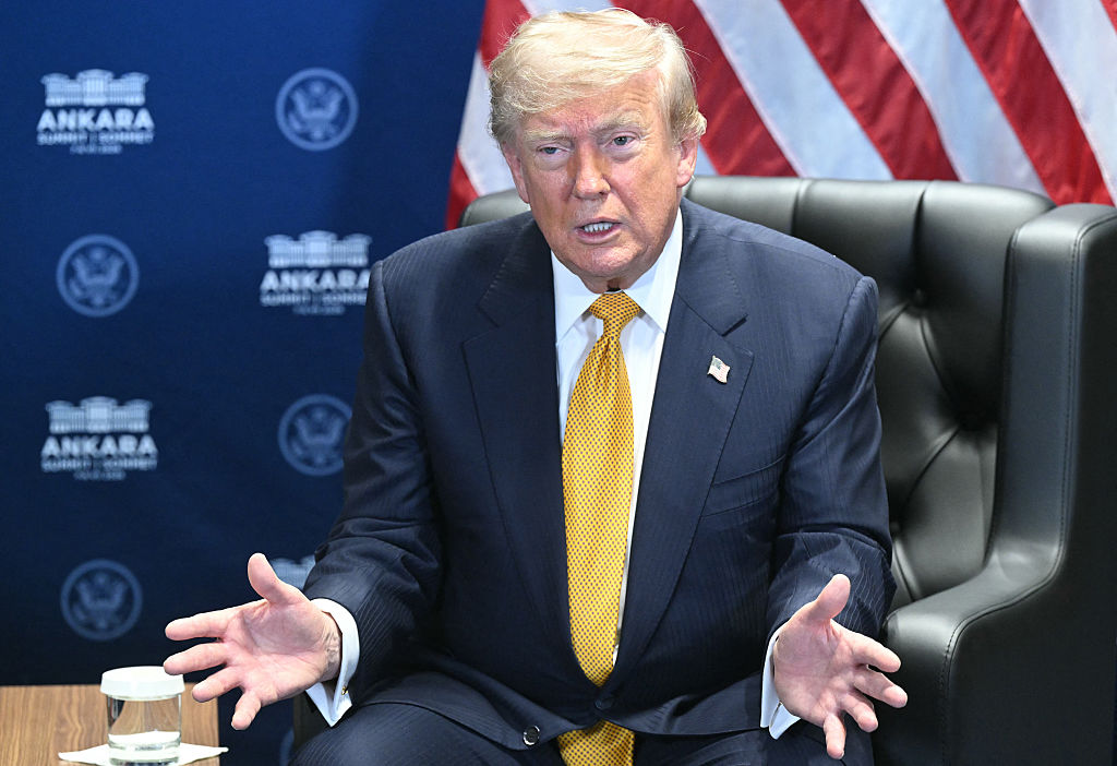 Trump Family Pockets Half A Billion As Trump-Backed Crypto Firm Moves To Sell Only Revenue-Generating Business