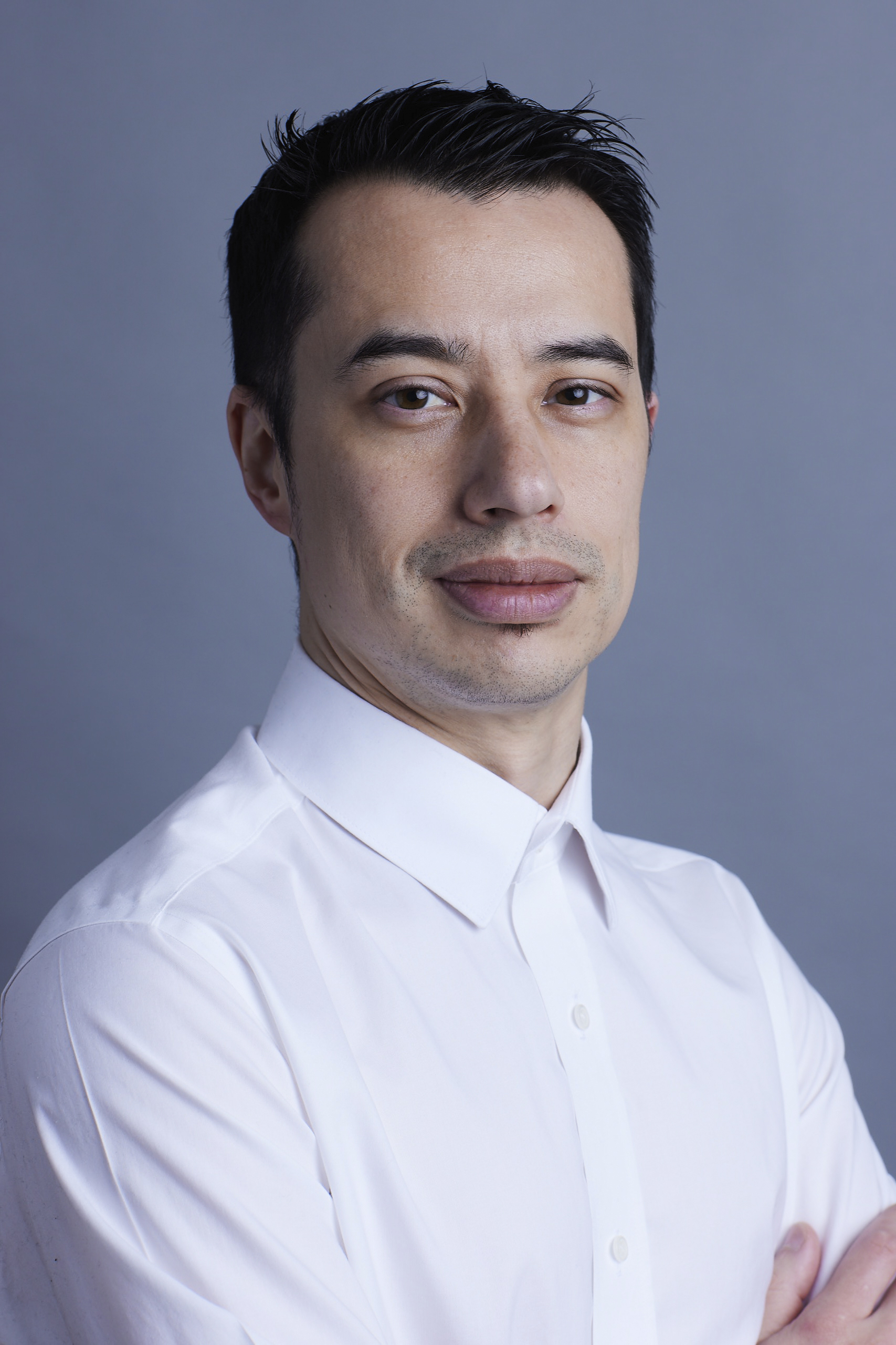 Bio headshot for Pham Binh, IBTimes Senior Analyst Writer