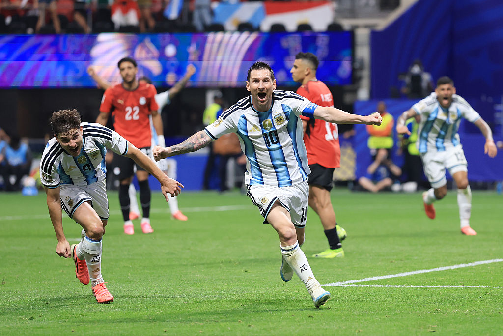 https://d.ibtimes.com/en/full/4651154/argentinas-lionel-messi-celebrates-scoring-against-egypt.jpg