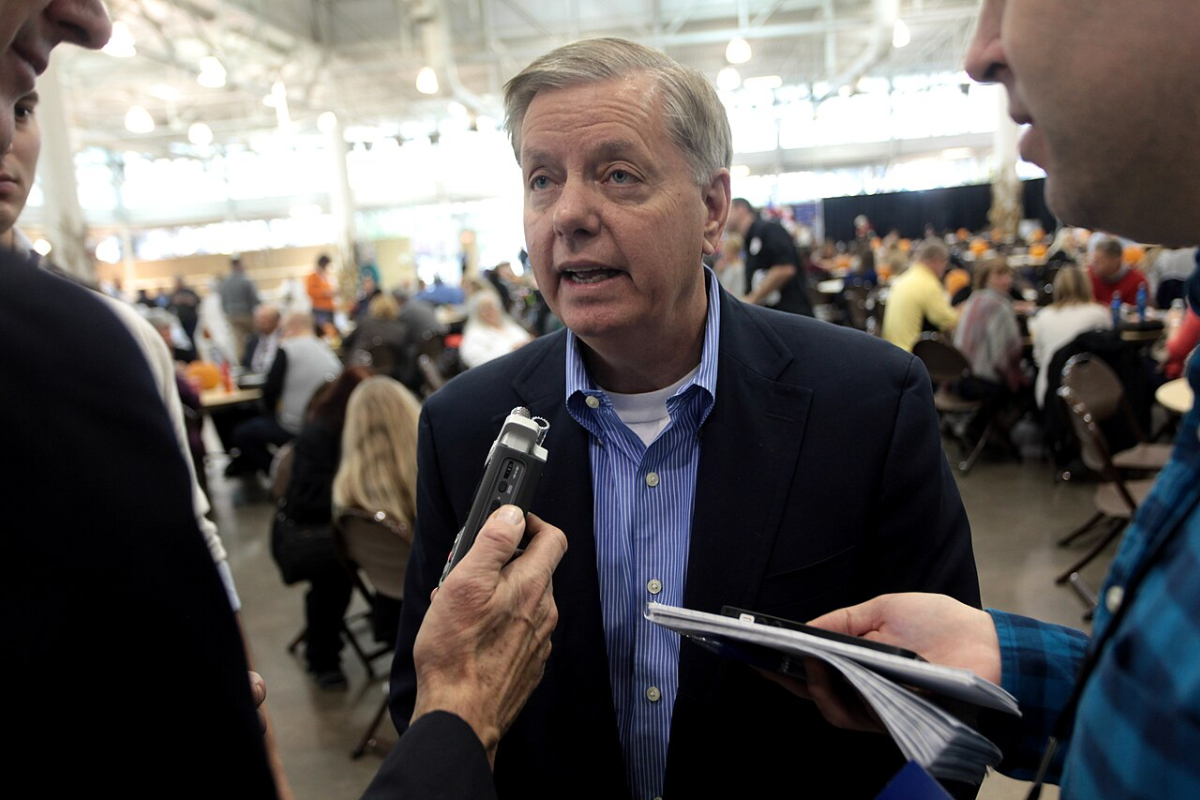 https://d.ibtimes.com/en/full/4651244/senator-lindsey-graham.jpg