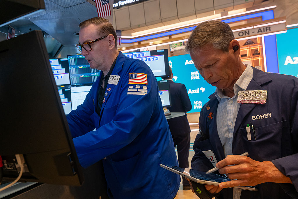Wall Street Poised For Strong Q2 Earnings As SpaceX IPO, Market Volatility Drive Growth