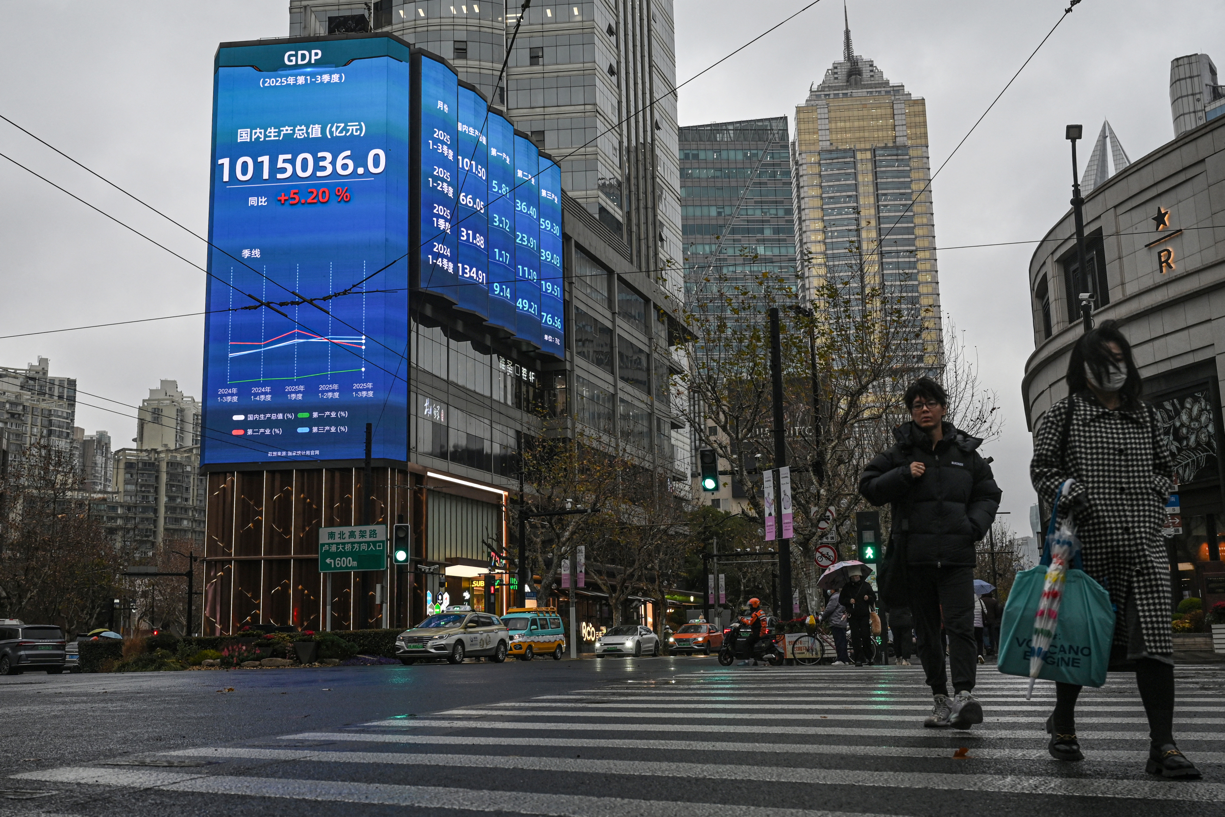 https://d.ibtimes.com/en/full/4651305/china-economy.jpg