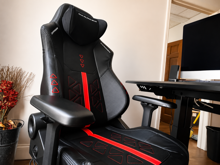 The DXRacer Martian Gaming Chair paired with the DXRacer Tidal