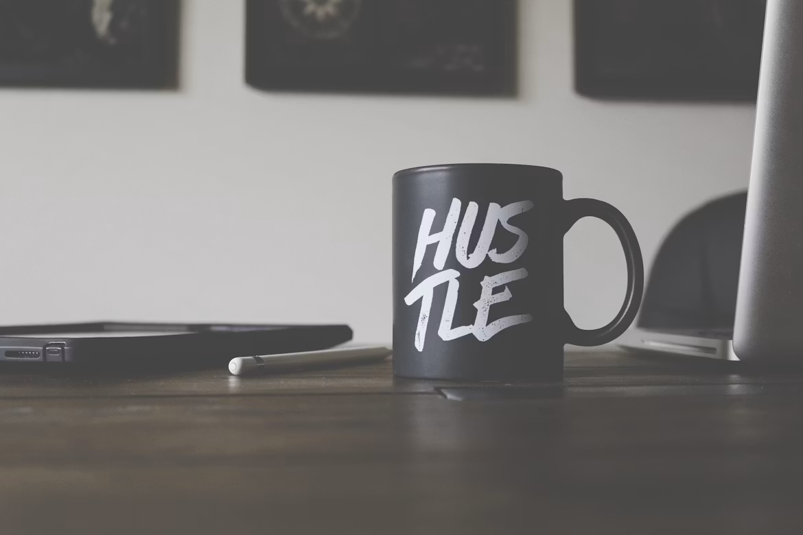https://d.ibtimes.com/en/full/4651580/hustle.png