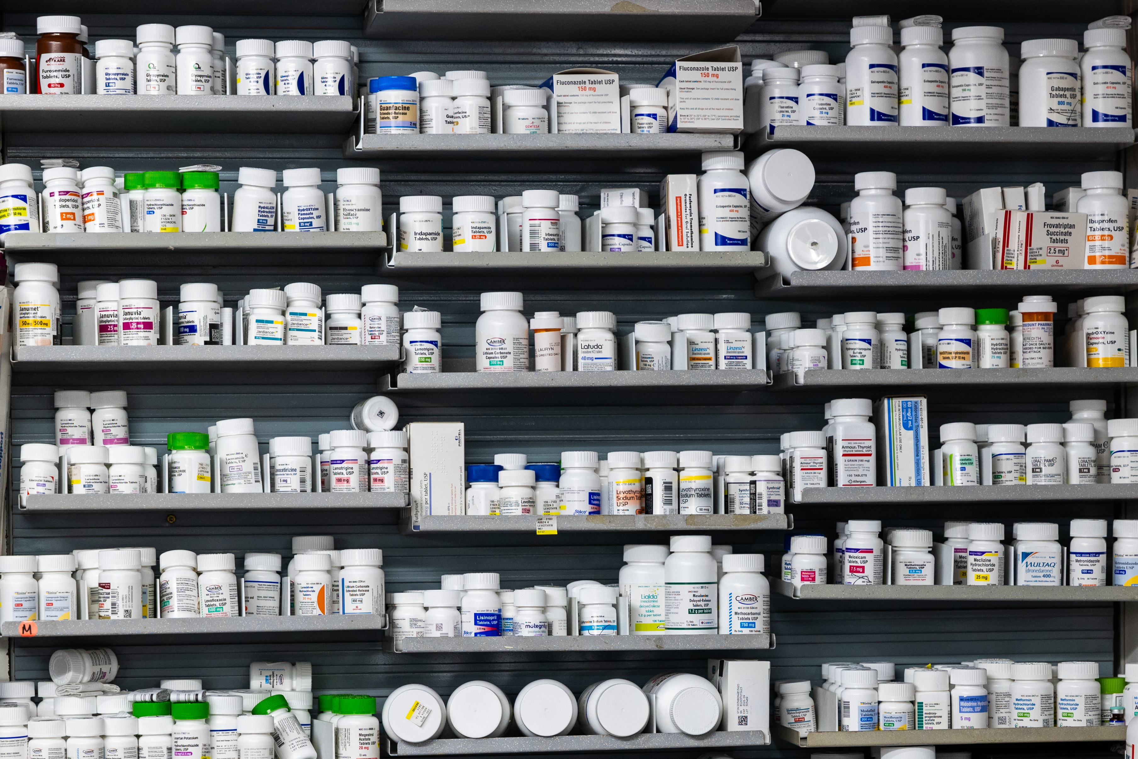 https://d.ibtimes.com/en/full/4651618/drugs.jpg