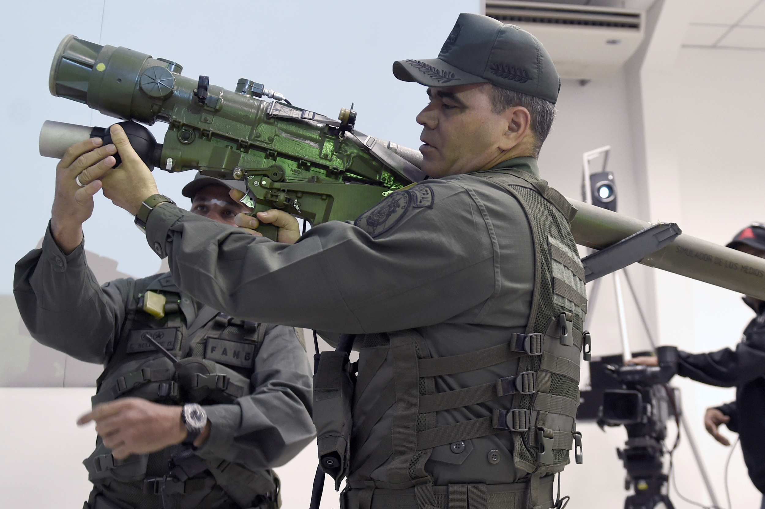 https://d.ibtimes.com/en/full/4651796/man-portable-air-defence-manpad-surface-air-missile.jpg