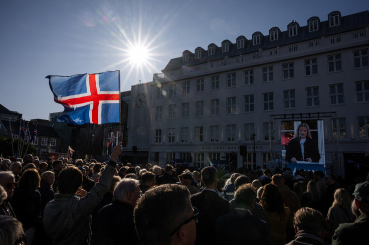 No Campaign Supporters Rally in Reykjavik, August 2026