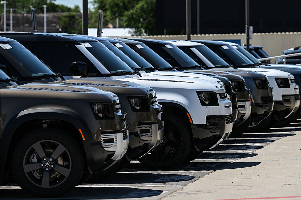 https://d.ibtimes.com/en/full/4652616/jaguar-land-rover.jpg