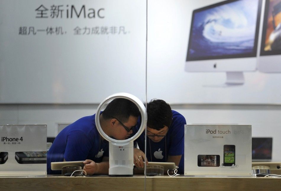 China, Counterfeit Haven Creates Fake Apple Store and More Photos