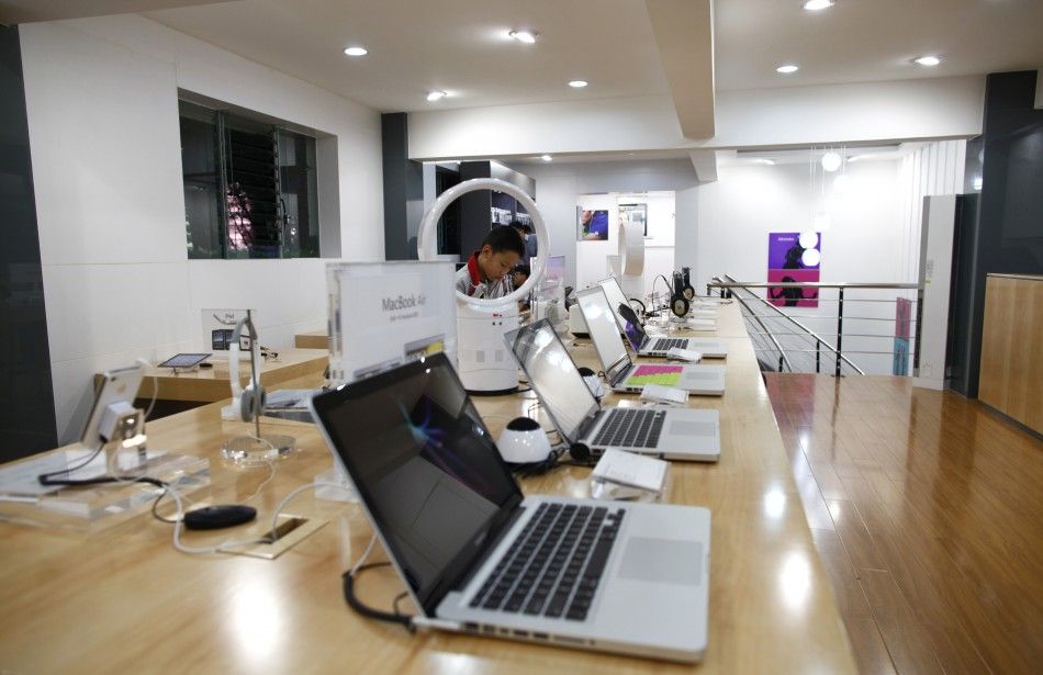 Fake Apple Store in Kunming, China