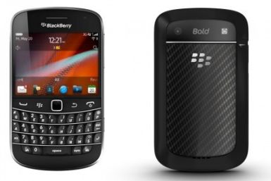BlackBerry Bold 9900 and Torch 9860