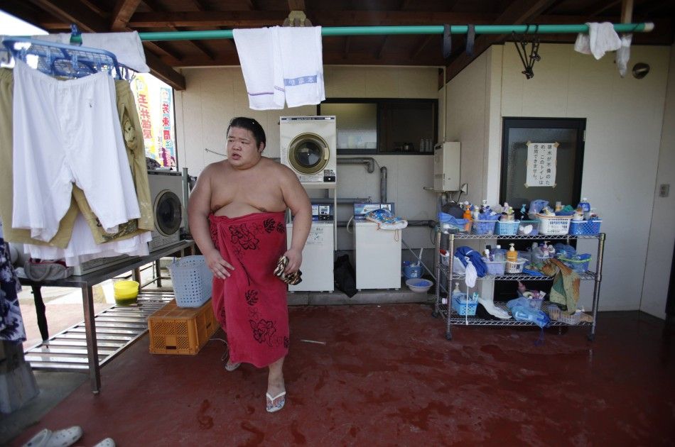 Japanese Sumo Wrestlers Back to Training After Deadly Earthquake Tsunami PHOTOS  