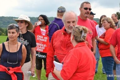 Bill Barry attending rally of Verizon strikers in Maryland