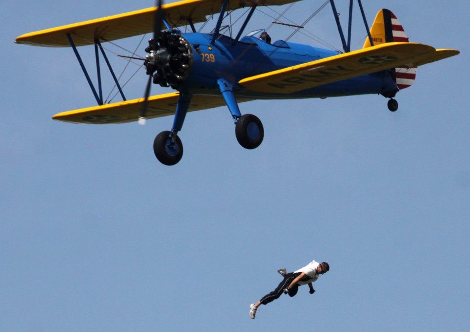 Wingwalker Todd Green falls from John Mohr039s Steerman aircraft to his death