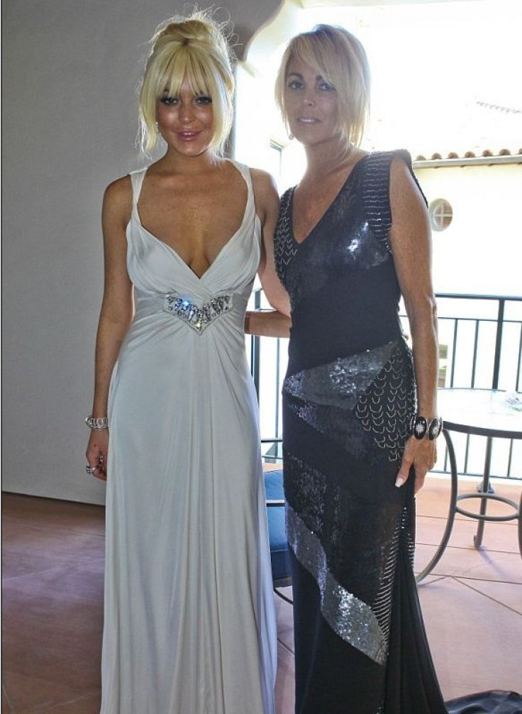 Lindsay and Dina Lohan