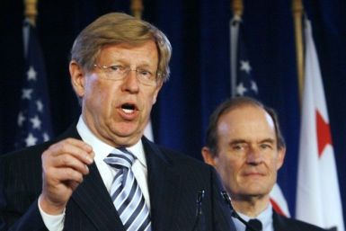 Attorneys Theodore Olson (L) and David Boies address a news conference announcing a federal lawsuit to halt California's same-sex marriage ban, in Los Angeles May 27, 2009.