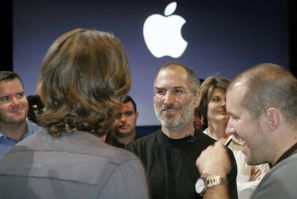 Apple Corporation Chief Executive Officer Steve Jobs (C) meets with software developers after his keynote address at the Apple 2006 Worldwide Development Conference at the Moscone Center in San Francisco, California