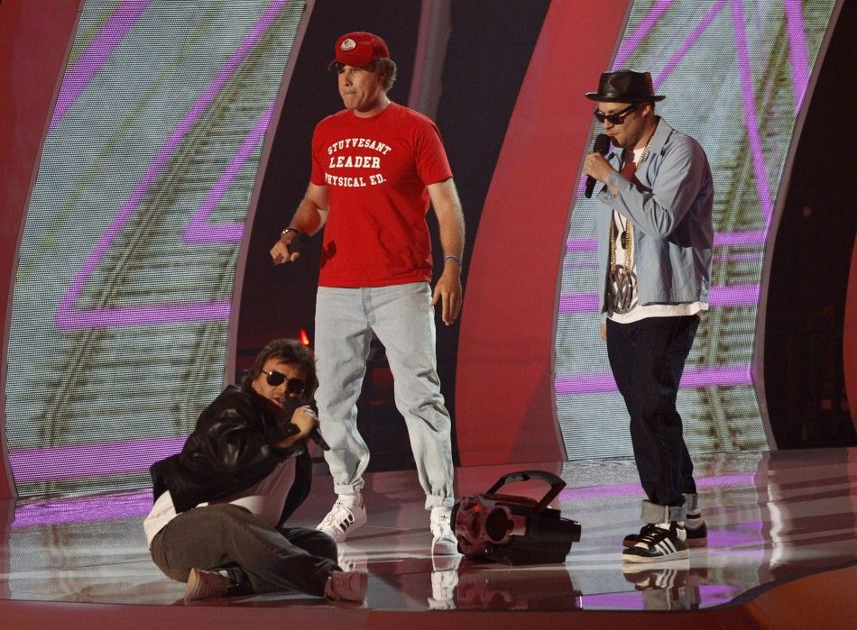 Actors Jack Black L, Will Ferrell and Seth Rogen R perform as Beastie Boys from the future at the 2011 MTV Video Music Awards in Los Angeles, August 28, 2011. 