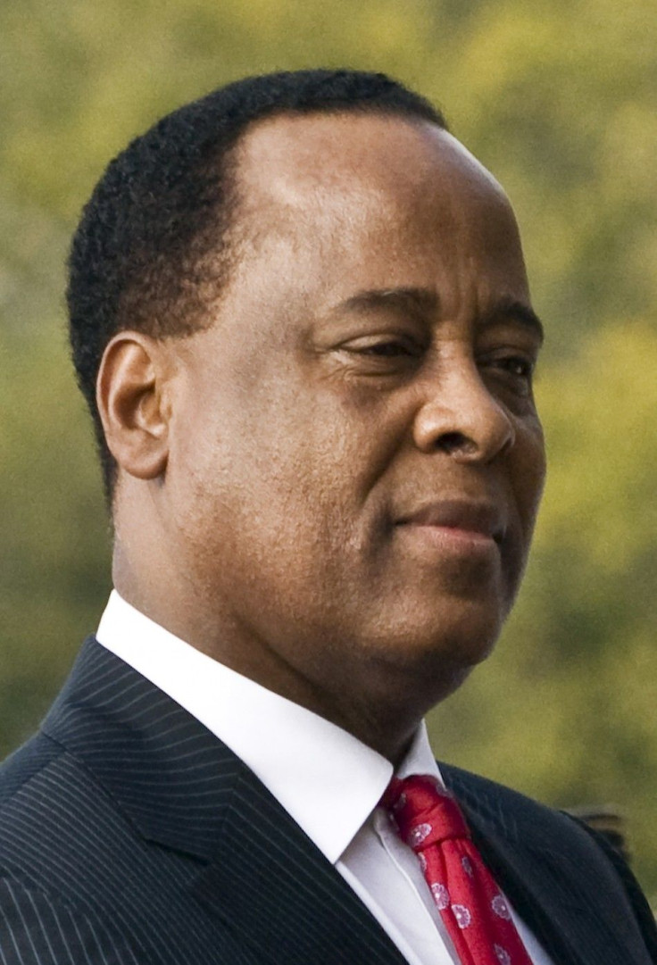 Dr. Conrad Murray arrives at the Armstrong Medical Clinic in Houston