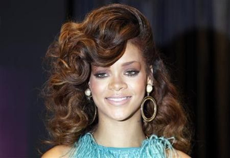 Rihanna - loose wave