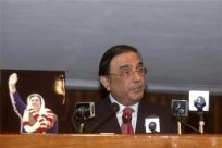 Pakistan President Asif Ali Zardari, the widower of former prime minister Benazir Bhutto, addresses a joint sitting of parliament (lower and upper house) in Islamabad March 28, 2009. 
