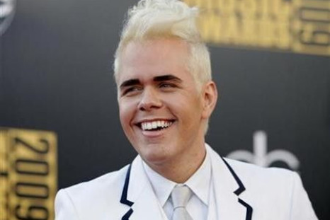 Blogger Perez Hilton arrives at the 2009 American Music Awards in Los Angeles, California