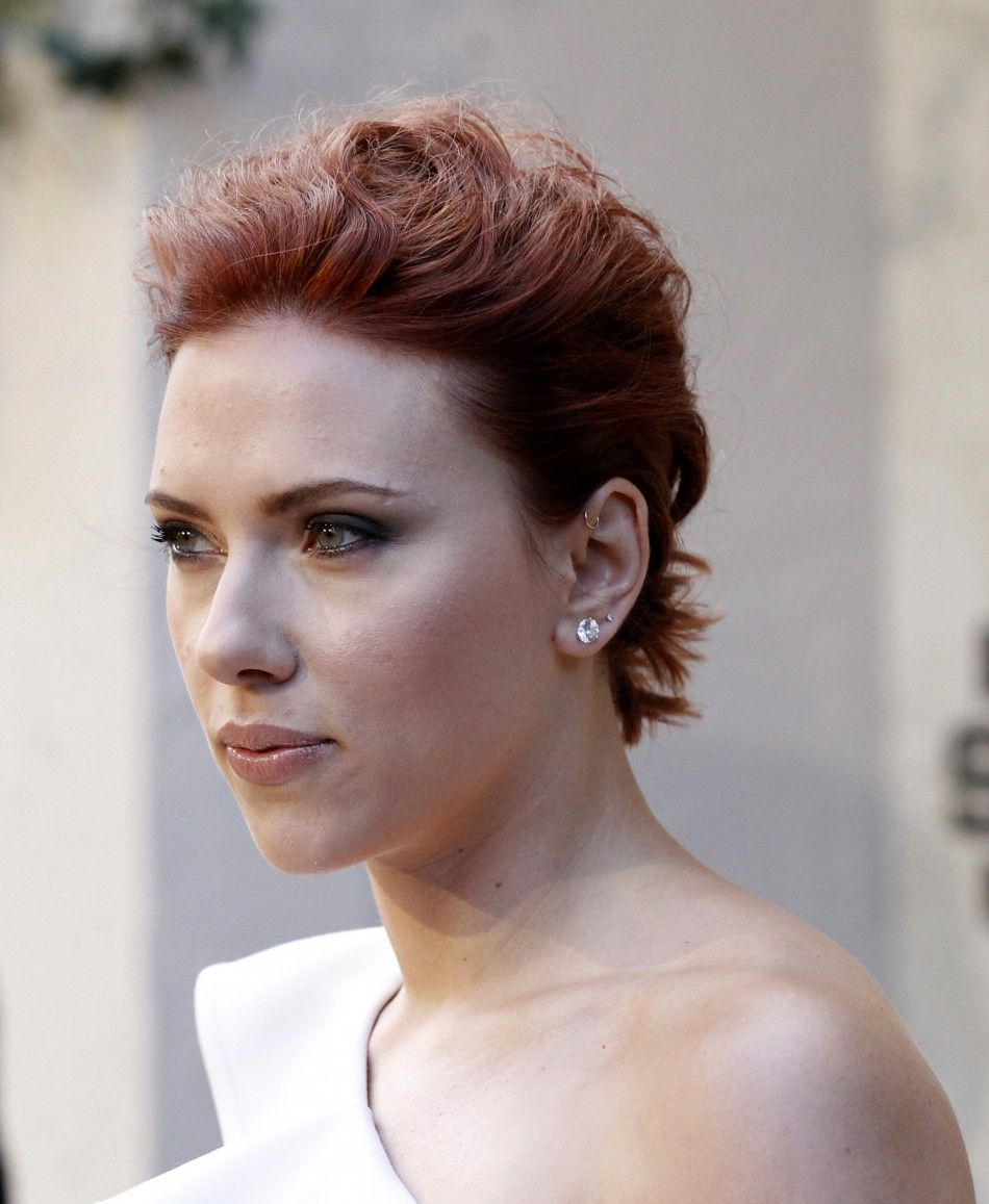 Fbi Investigating Scarlett Johansson Leaked Nude Photos Video