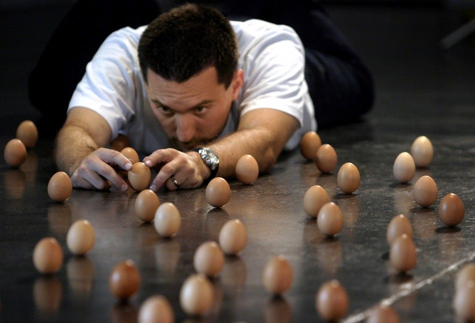 Egg balancing record