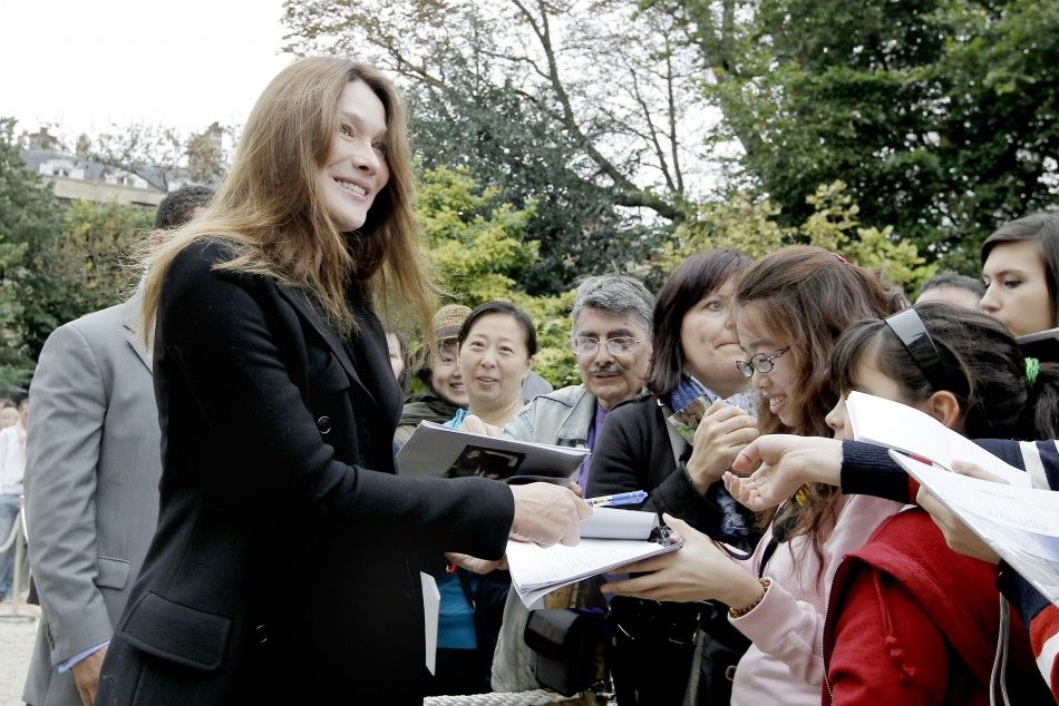 Carla Bruni Makes First Public Appearance Since her Pregnancy