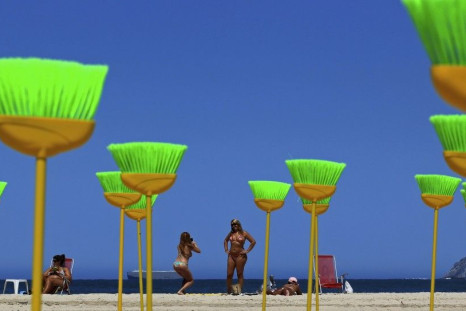 Brazilians Urge to ‘Sweep off’ Corruption by Placing Brooms at a Beach