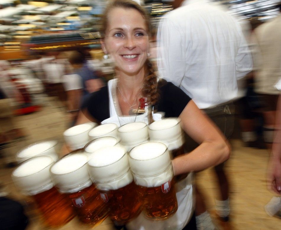 Oktoberfest Munich In High Spirits As World S Largest Beer Party Gets Underway [photos]