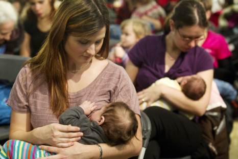 Mothers Find Breastfeeding To Be Unrealistic, says researchers