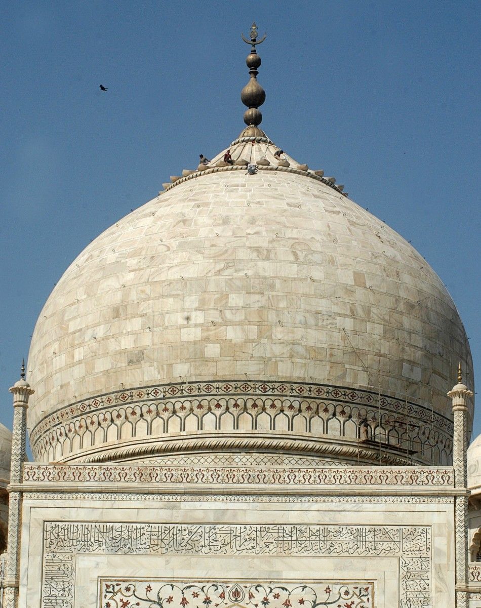 Taj Mahal repair