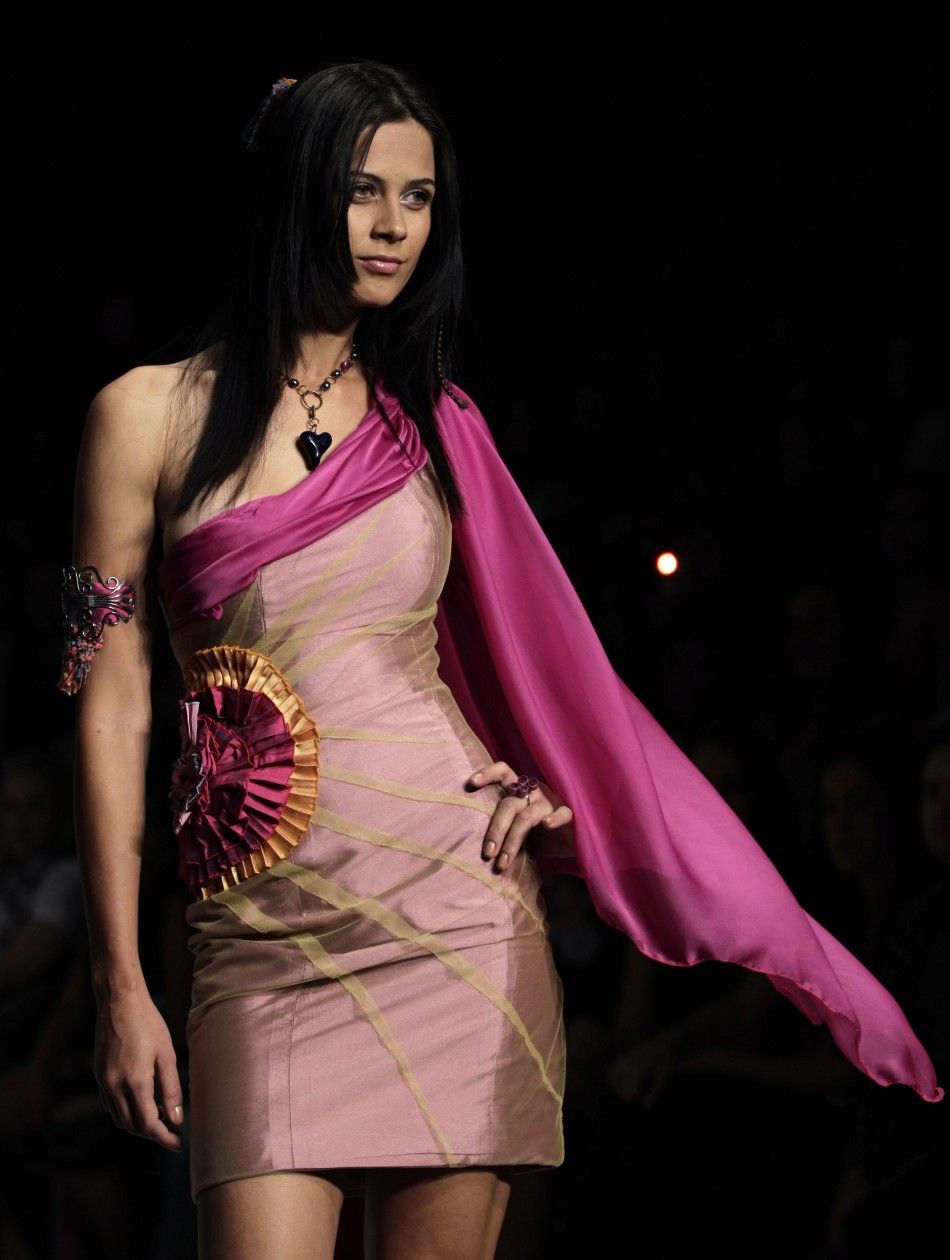 Best of 2011 Mercedes-Benz Fashion show, Mexico Sheer and Floral in trend PHOTOS