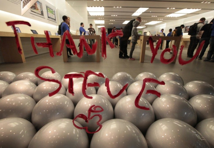 Steve Jobs Apple Store Tribute