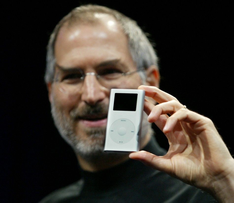 apple-coworkers-paid-tribute-to-steve-jobs-for-his-30th-birthday