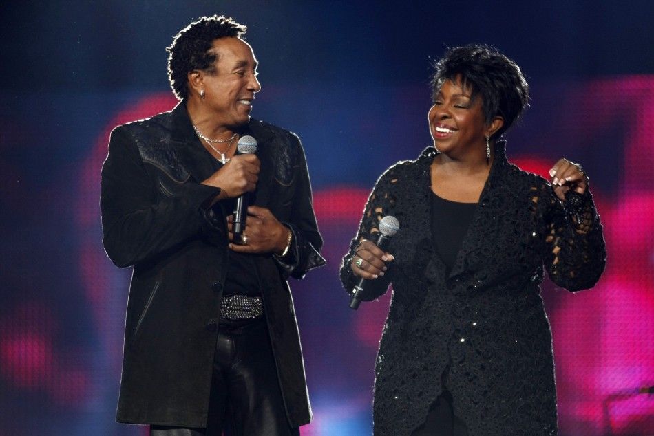 Smokey Robinson L and Gladys Knight perform during the quotMichael Foreverquot tribute concert, which honours late pop icon Michael Jackson, at the Millennium Stadium in Cardiff, Wales October 8, 2011.