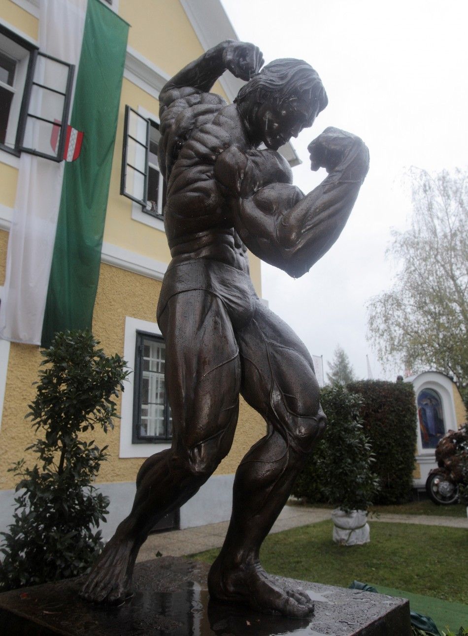 Statue of Schwarzenegger Graces Front of Museum