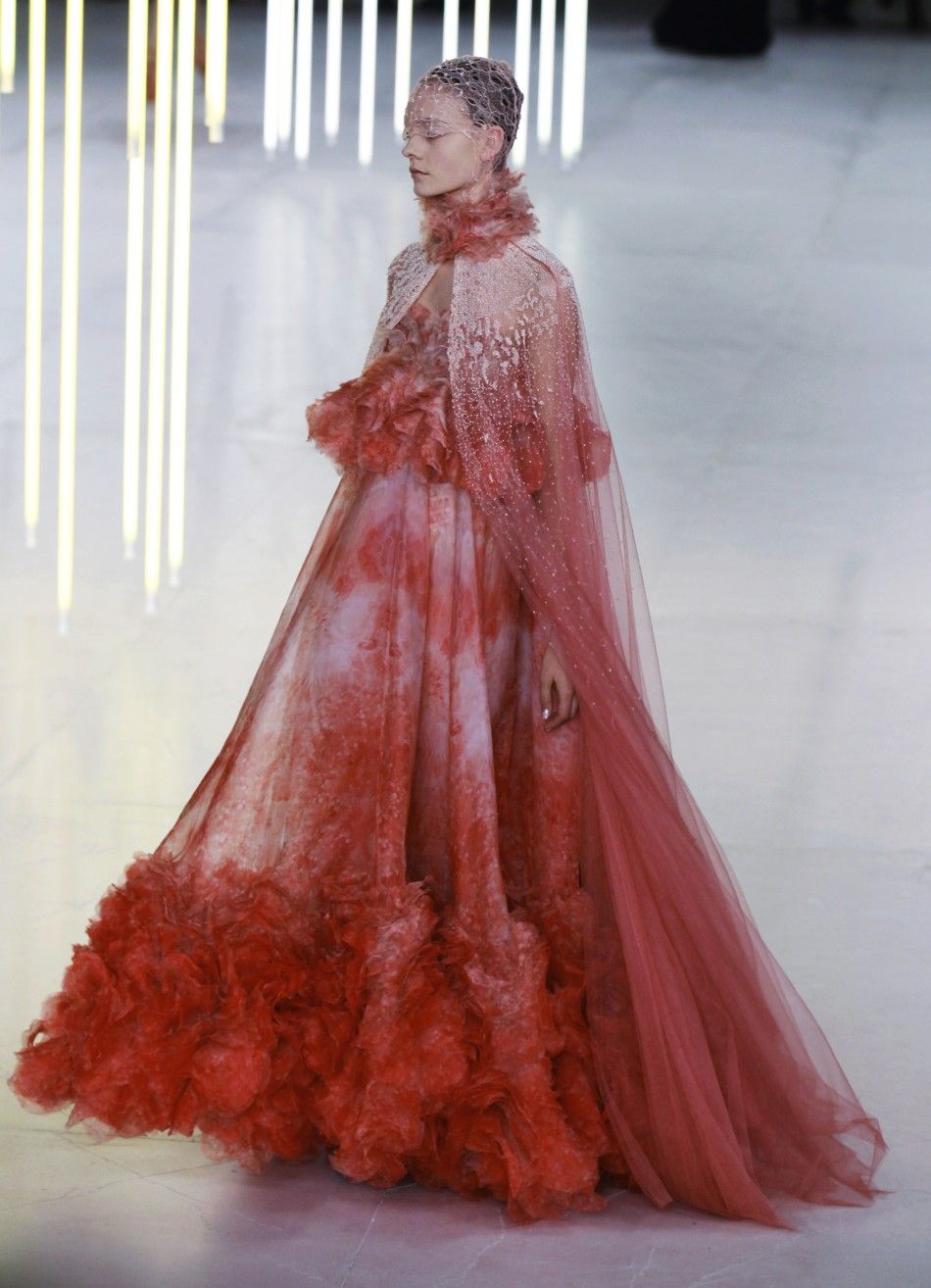 Paris Fashion Week Sarah Burtons Bold and Brilliant Creations for Alexander McQueen Leaves Awestruck PHOTOS