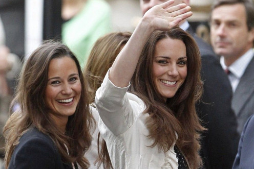 Sisters Kate and Pippa Middleton to get E! True Hollywood Story.