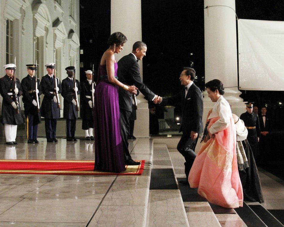 Michelle Obamas One-Shoulder Doo-Ri Chung Gown Dazzles Onlookers at Korean State Dinner 