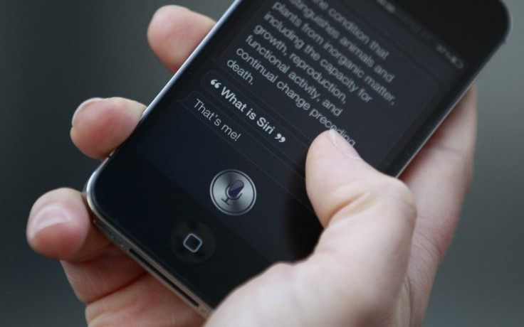 Is Siri headed to iPad and  iPod Touch? 