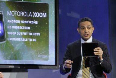 Motorola Mobility CEO Sanjay Jha shows the company's new Xoom tablet at the Verizon keynote address on the opening day of the Consumer Electronics Show (CES) in Las Vegas January 6, 2011.