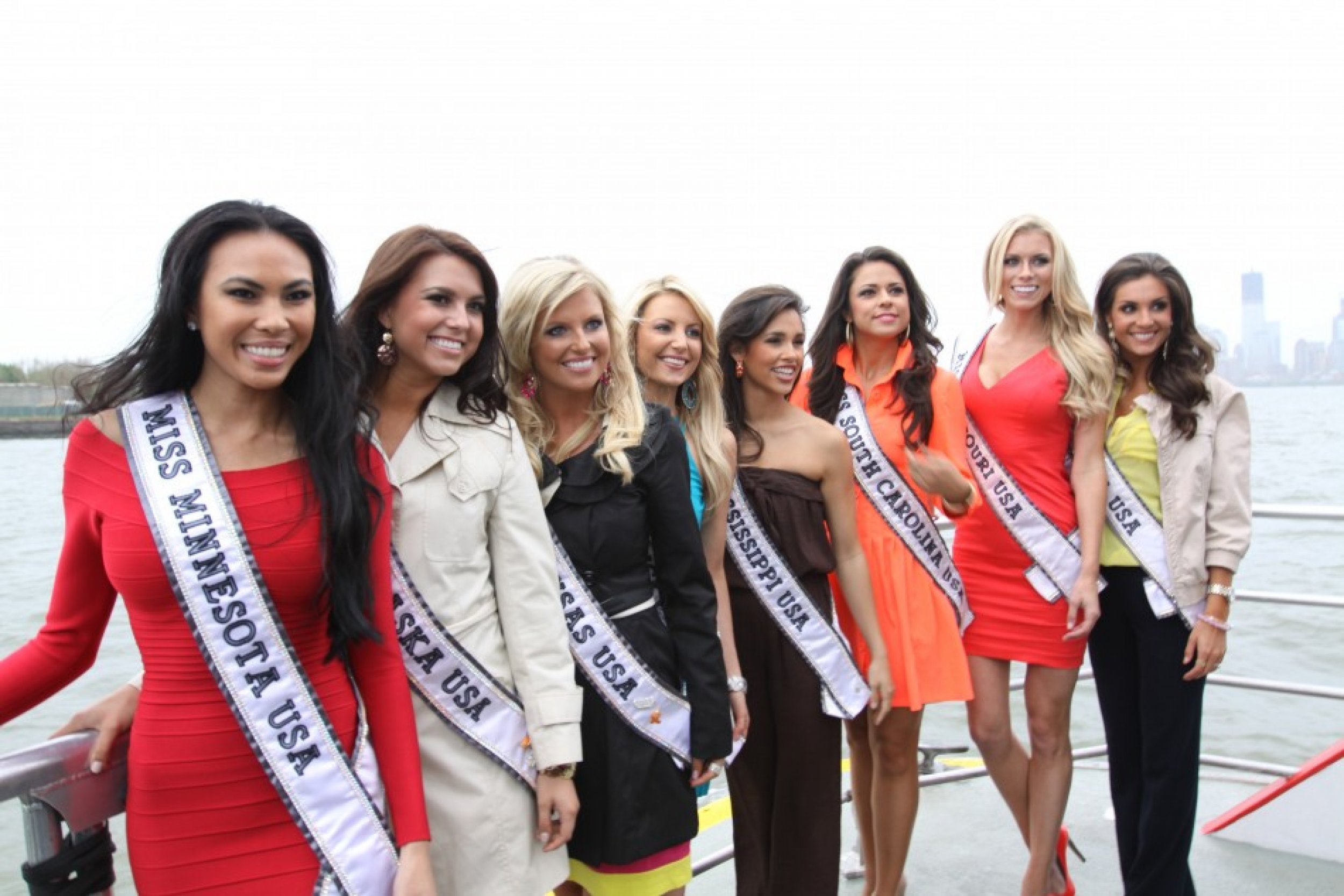 Several Miss USA candidates pose for a picture at the cruise ship039s stern