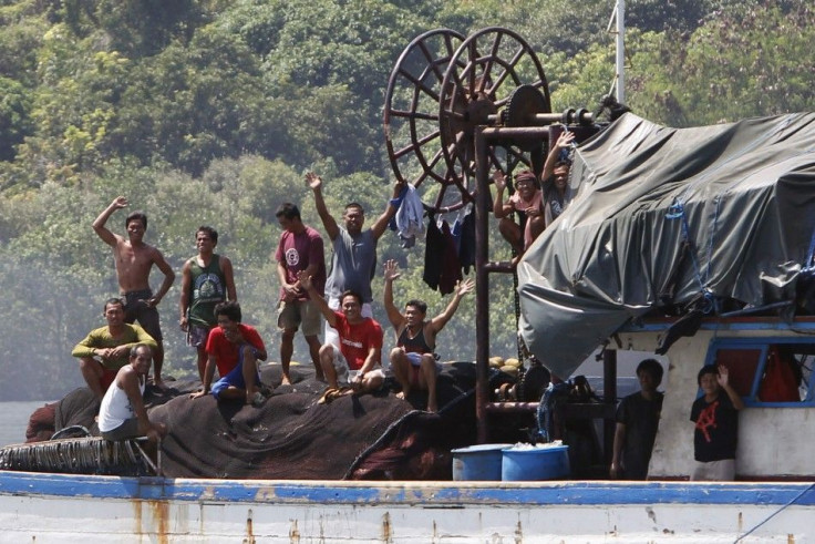 Filipino Fishermen Cheering