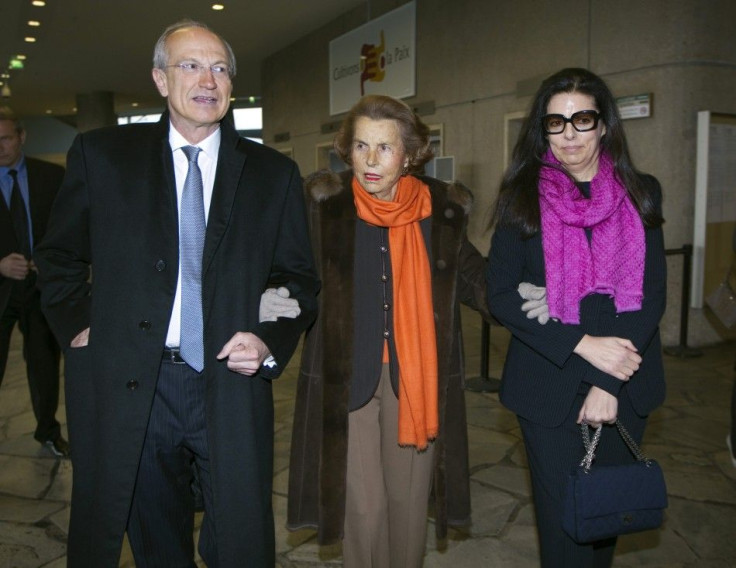 Cosmetics company L&#039;Oreal chief executive Jean-Paul Agon, Liliane Bettencourt, heiress to the L&#039;Oreal fortune and her daughter Francoise Bettencourt Meyers arrive for L&#039;Oreal-UNESCO prize for women in Paris