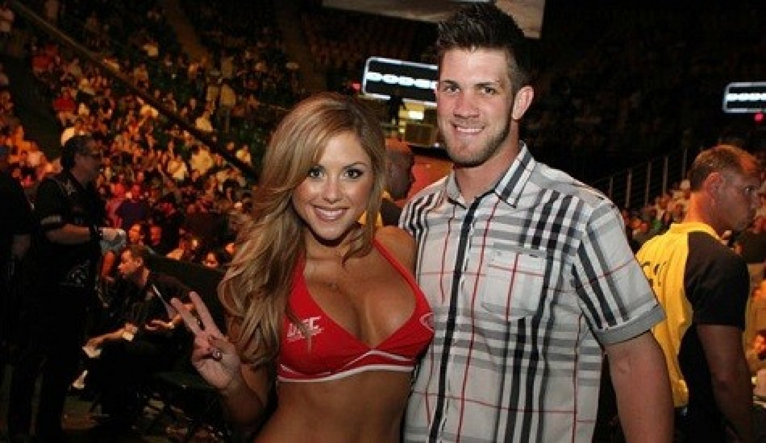 Palmer and Harper pose for a photo before the UFC on Fuel event on Tuesday.